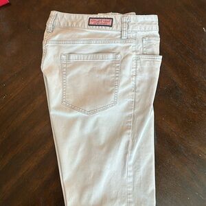 Men’s vineyard vines, light gray jeans